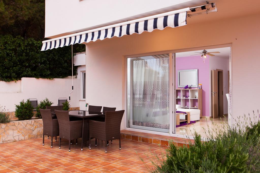 La Perla Apartments Sutivan Ngoại thất bức ảnh